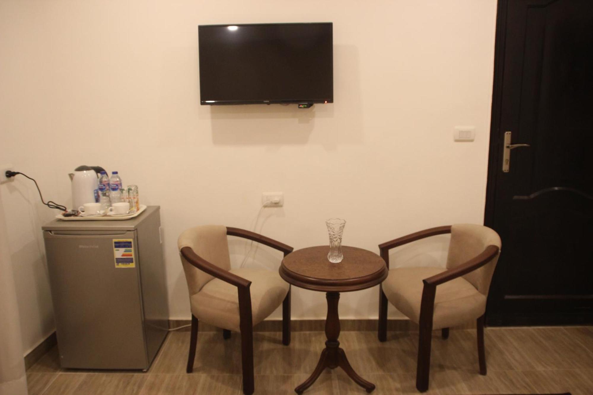 Farida Pyramids Boutique Hotel Kafrat al Jabal Exterior photo
