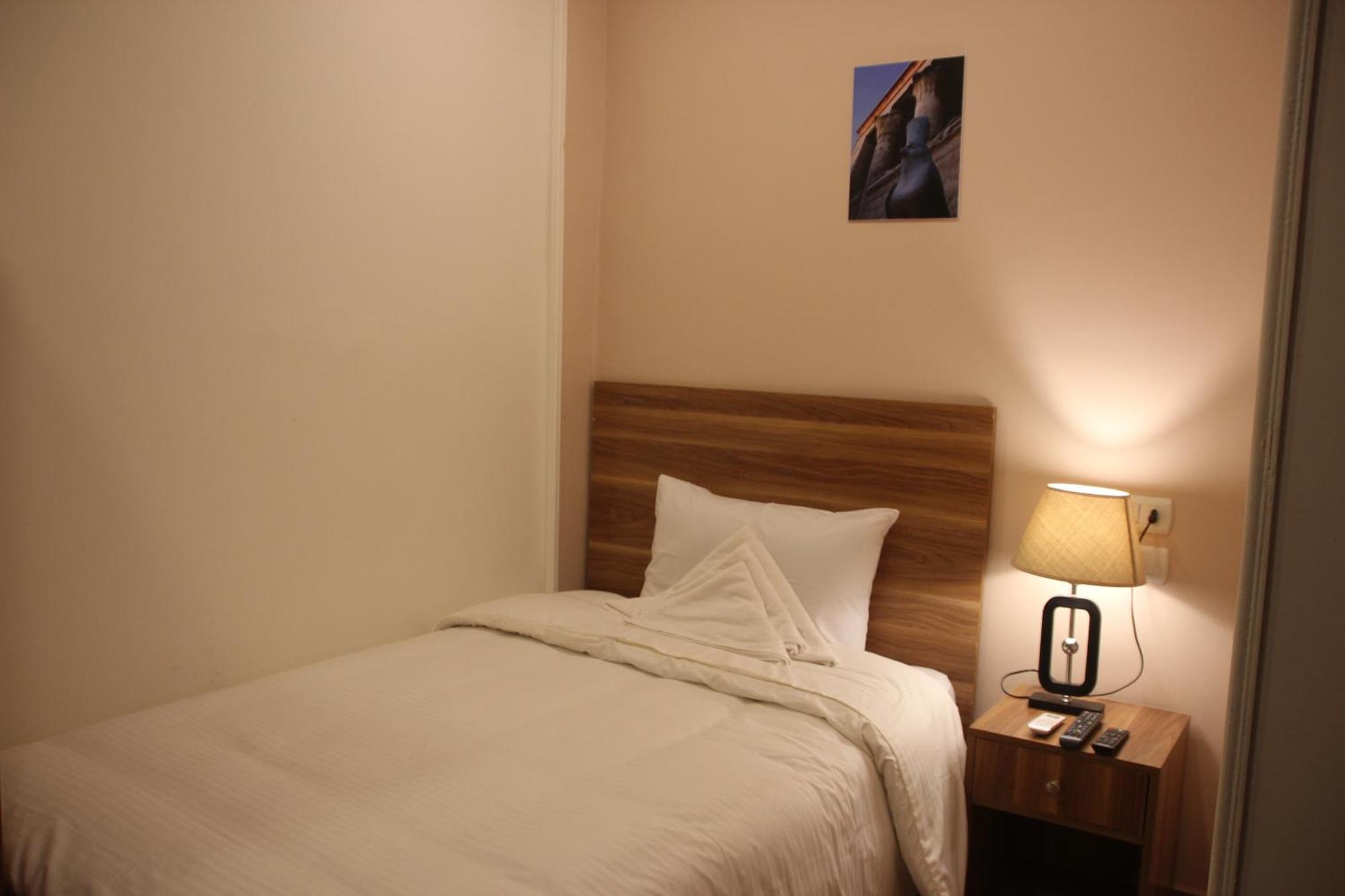 Farida Pyramids Boutique Hotel Kafrat al Jabal Exterior photo