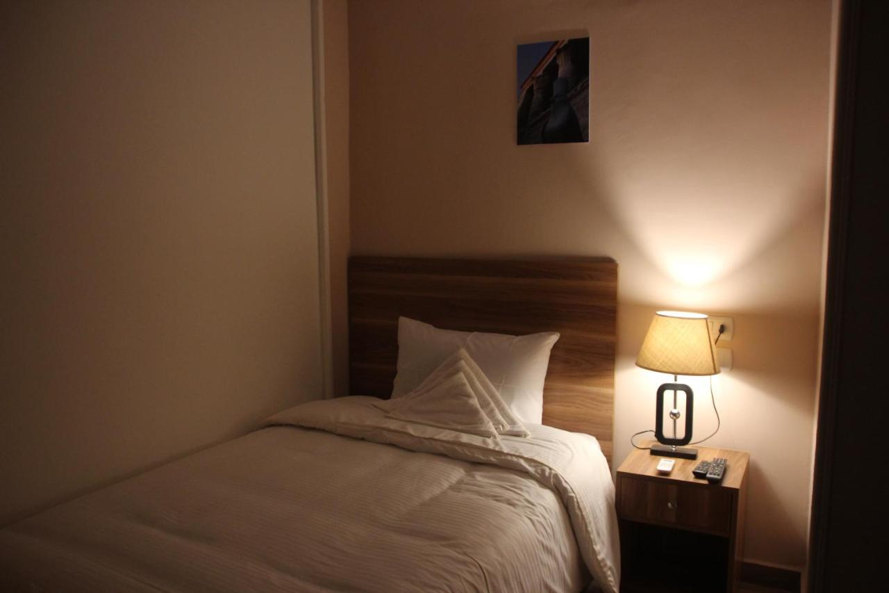 Farida Pyramids Boutique Hotel Kafrat al Jabal Exterior photo